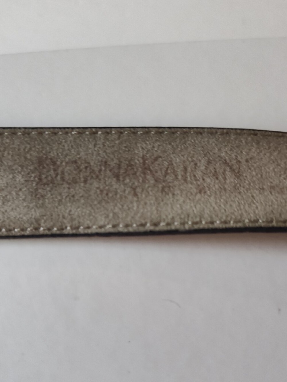 DKNY Pink Suede Women's Belt with Gold Buckle Size M - Picture 4 of 5